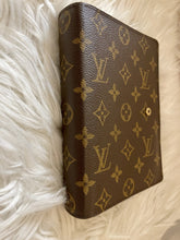 Load image into Gallery viewer, Louis Vuitton Agenda Monogram MM