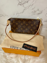 Load image into Gallery viewer, LOUIS VUITTON Pochette Accessoires Monogram (BRAND NEW 2022)