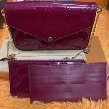 Load image into Gallery viewer, LOUIS VUITTON Pochette Felicie Vernis Magenta