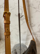 Load image into Gallery viewer, LOUIS VUITTON Monogram Menilmontant PM