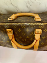 Load image into Gallery viewer, LOUIS VUITTON Keepall 50 Bandoulière Monogram