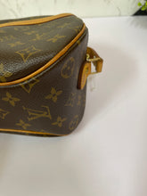 Load image into Gallery viewer, LOUIS VUITTON Blois Monogram