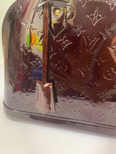 Load image into Gallery viewer, LOUIS VUITTON Alma PM Vernis Amarante