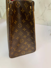 Load image into Gallery viewer, LOUIS VUITTON On-The-Go Reverse MM (2020)