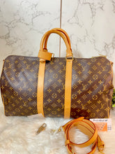 Load image into Gallery viewer, LOUIS VUITTON Keepall 45 Bandoulière Monogram