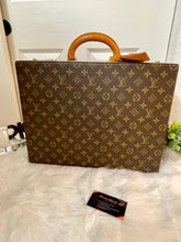 Load image into Gallery viewer, LOUIS VUITTON President Classeur Attache Hard Trunk Case