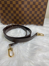 Load image into Gallery viewer, LOUIS VUITTON Sac Plat Damier Canvas PM
