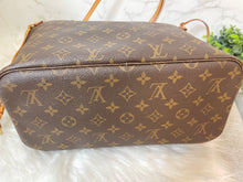 Load image into Gallery viewer, LOUIS VUITTON Neverful Monogram MM