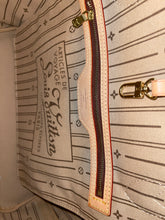 Load image into Gallery viewer, LOUIS VUITTON Neverful Monogram MM