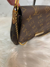 Load image into Gallery viewer, LOUIS VUITTON Monogram Favorite MM