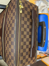Load image into Gallery viewer, LOUIS VUITTON Pegase 55 Damier Ebene
