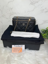 Load image into Gallery viewer, CHANEL Caviar Vanity Case (BRAND NEW 2022)