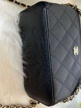 Load image into Gallery viewer, CHANEL Caviar Vanity Case (BRAND NEW 2022)
