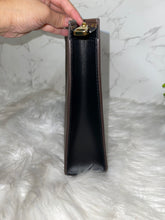 Load image into Gallery viewer, LOUIS VUITTON Poche Toilette (BRAND NEW)