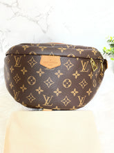 Load image into Gallery viewer, LOUIS VUITTON Monogram Bumbag
