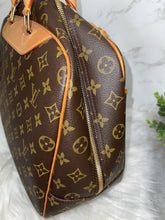 Load image into Gallery viewer, LOUIS VUITTON Monogram Canvas Deauville