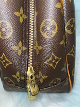 Load image into Gallery viewer, LOUIS VUITTON Monogram Canvas Deauville