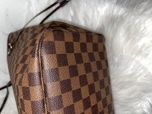 Load image into Gallery viewer, LOUIS VUITTON Damier Ebene Neverfull MM