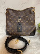 Load image into Gallery viewer, LOUIS VUITTON Odéon PM