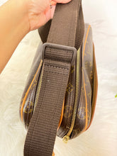 Load image into Gallery viewer, LOUIS VUITTON Reporter PM