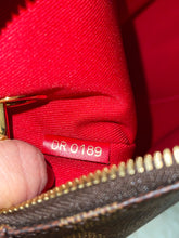 Load image into Gallery viewer, LOUIS VUITTON Damier Ebene South Bank Besace PM