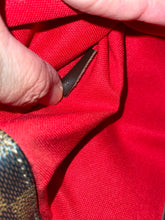 Load image into Gallery viewer, LOUIS VUITTON Bloomsbury Damier Ebene
