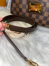 Load image into Gallery viewer, LOUIS VUITTON Damier Ebene Eva Clutch