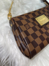 Load image into Gallery viewer, LOUIS VUITTON Damier Ebene Eva Clutch