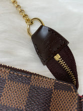 Load image into Gallery viewer, LOUIS VUITTON Damier Ebene Eva Clutch