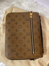 Load image into Gallery viewer, LOUIS VUITTON Monogram Reverse Canvas Pochette Metis