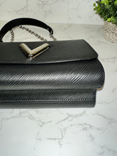 Load image into Gallery viewer, LOUIS VUITTON Epi Leather Twist MM
