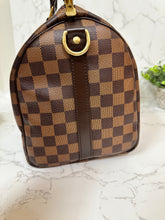 Load image into Gallery viewer, LOUIS VUITTON Damier Ebene Speedy Bandoulière 30