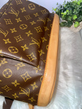 Load image into Gallery viewer, LOUIS VUITTON Montsouris Backpack GM