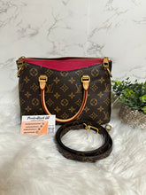 Load image into Gallery viewer, LOUIS VUITTON Pallas BB