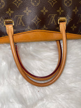 Load image into Gallery viewer, LOUIS VUITTON Pallas Monogram MM
