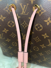 Load image into Gallery viewer, LOUIS VUITTON NeoNoe MM Monogram Canvas Rose Poudre
