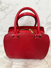 Load image into Gallery viewer, LOUIS VUITTON Epi Leather Pont Neuf