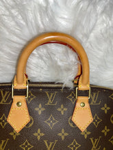 Load image into Gallery viewer, LOUIS VUITTON Monogram Canvas Alma PM