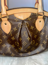 Load image into Gallery viewer, LOUIS VUITTON Monogram Canvas Tivoli PM