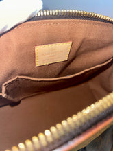 Load image into Gallery viewer, LOUIS VUITTON Monogram Canvas Tivoli PM