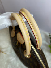 Load image into Gallery viewer, LOUIS VUITTON Boetie PM Monogram