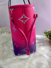 Load image into Gallery viewer, LOUIS VUITTON Neverfull MM Midnight Fuchsia