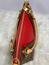 Load image into Gallery viewer, LOUIS VUITTON V Tote