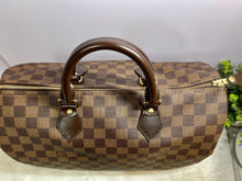 Load image into Gallery viewer, LOUIS VUITTON Damier Ebene Speedy 35