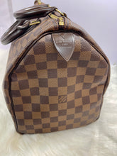Load image into Gallery viewer, LOUIS VUITTON Damier Ebene Speedy 35