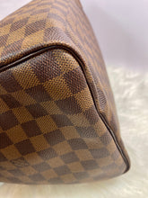 Load image into Gallery viewer, LOUIS VUITTON Damier Ebene Speedy 35