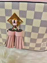 Load image into Gallery viewer, LOUIS VUITTON Damier Azur Saingtogne Eau de Rose