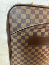 Load image into Gallery viewer, LOUIS VUITTON Pegase 45 Damier Ebene (LIKE NEW)