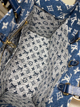 Load image into Gallery viewer, Louis Vuitton Onthego MM Denim