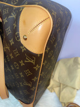 Load image into Gallery viewer, LOUIS VUITTON Monogram Canvas Estrela MM Bag